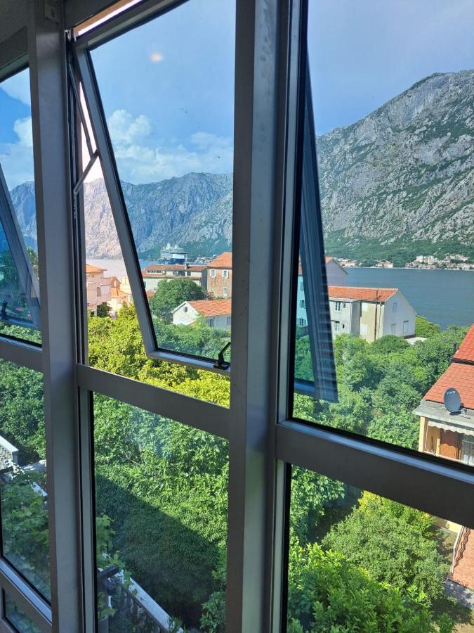 Apartments With Sea View In Prcanj Kotor Luaran gambar