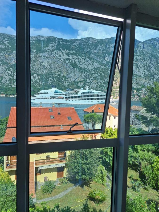 Apartments With Sea View In Prcanj Kotor Luaran gambar