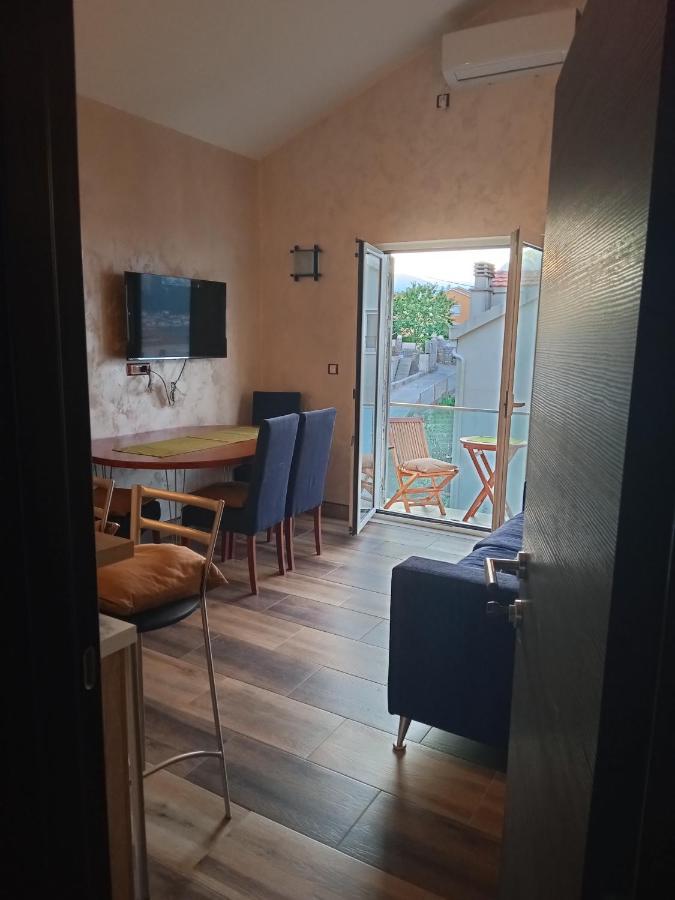 Apartments With Sea View In Prcanj Kotor Luaran gambar