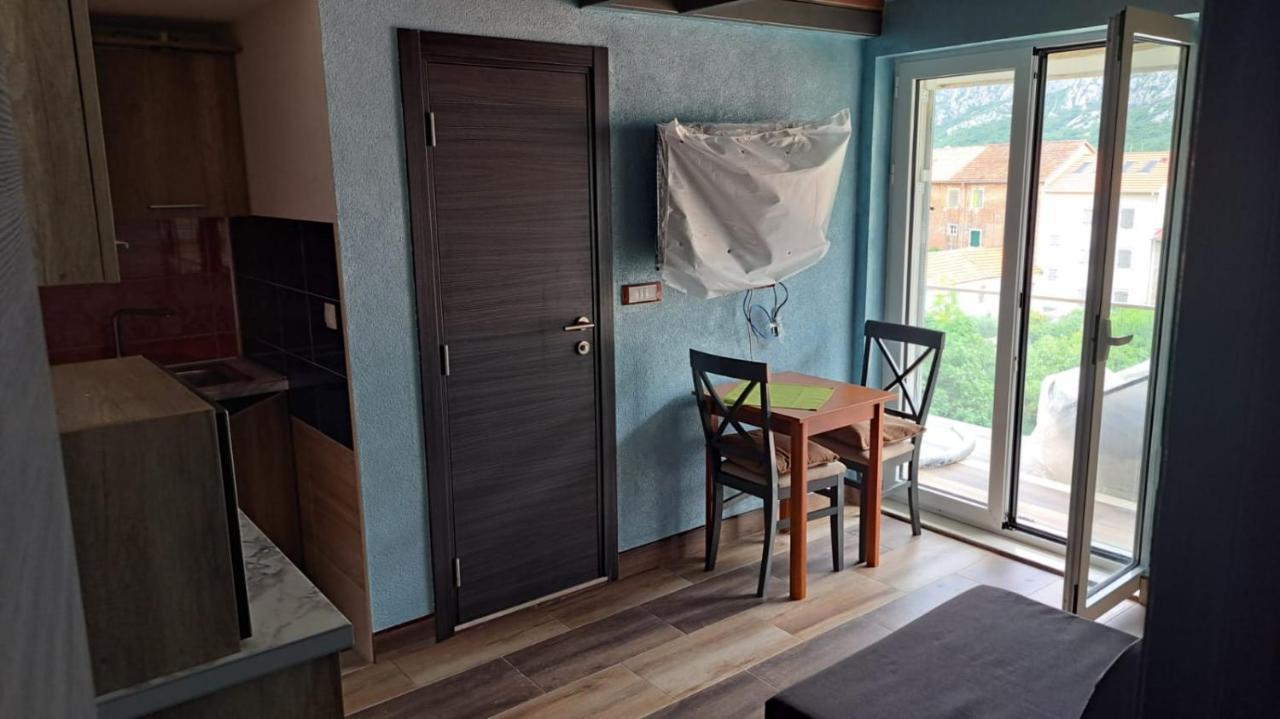 Apartments With Sea View In Prcanj Kotor Luaran gambar